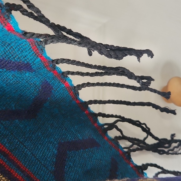 Hooded shaw - Picture 3 of 4